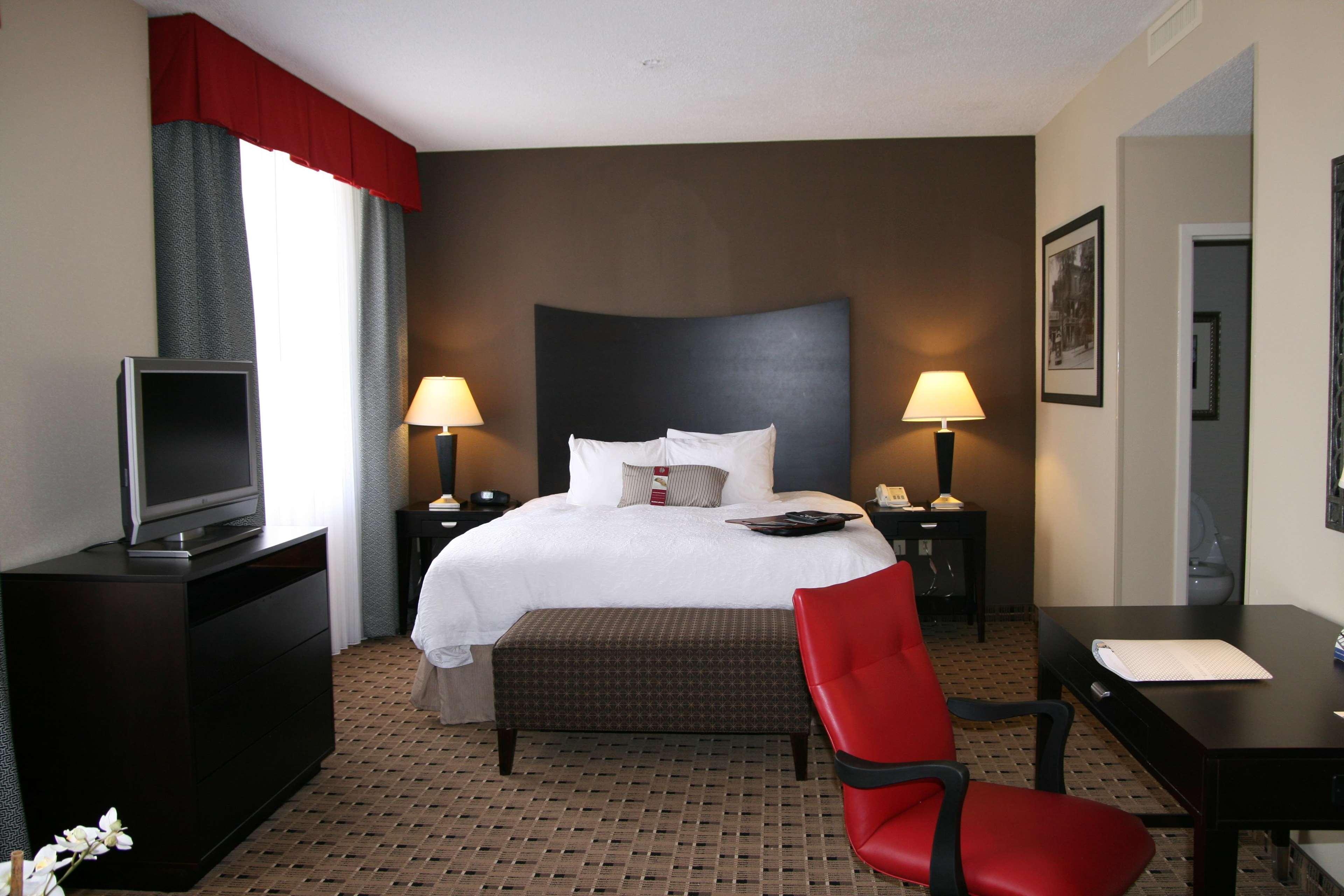 Hampton Inn & Suites Montgomery-Downtown Kamer foto