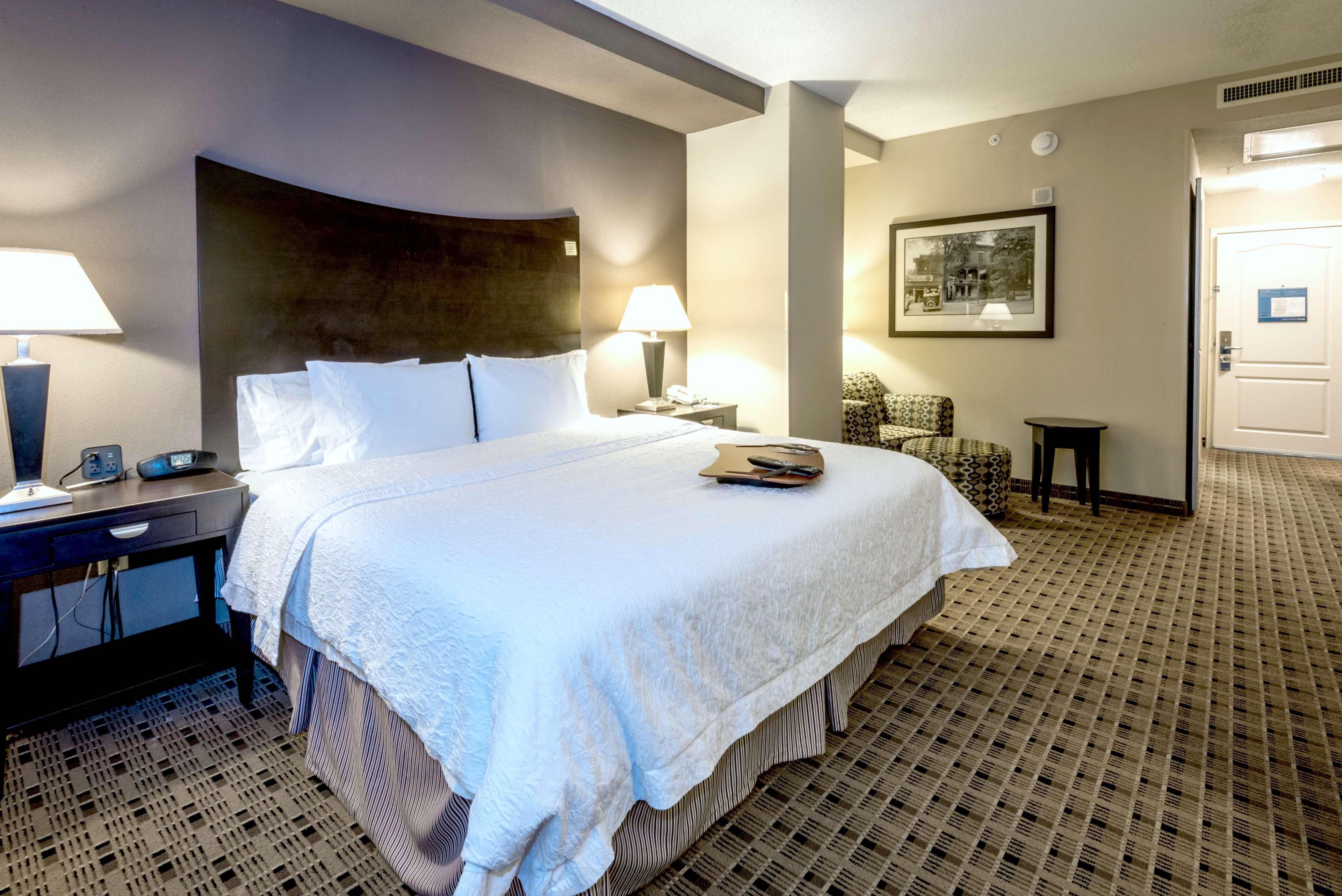 Hampton Inn & Suites Montgomery-Downtown Buitenkant foto