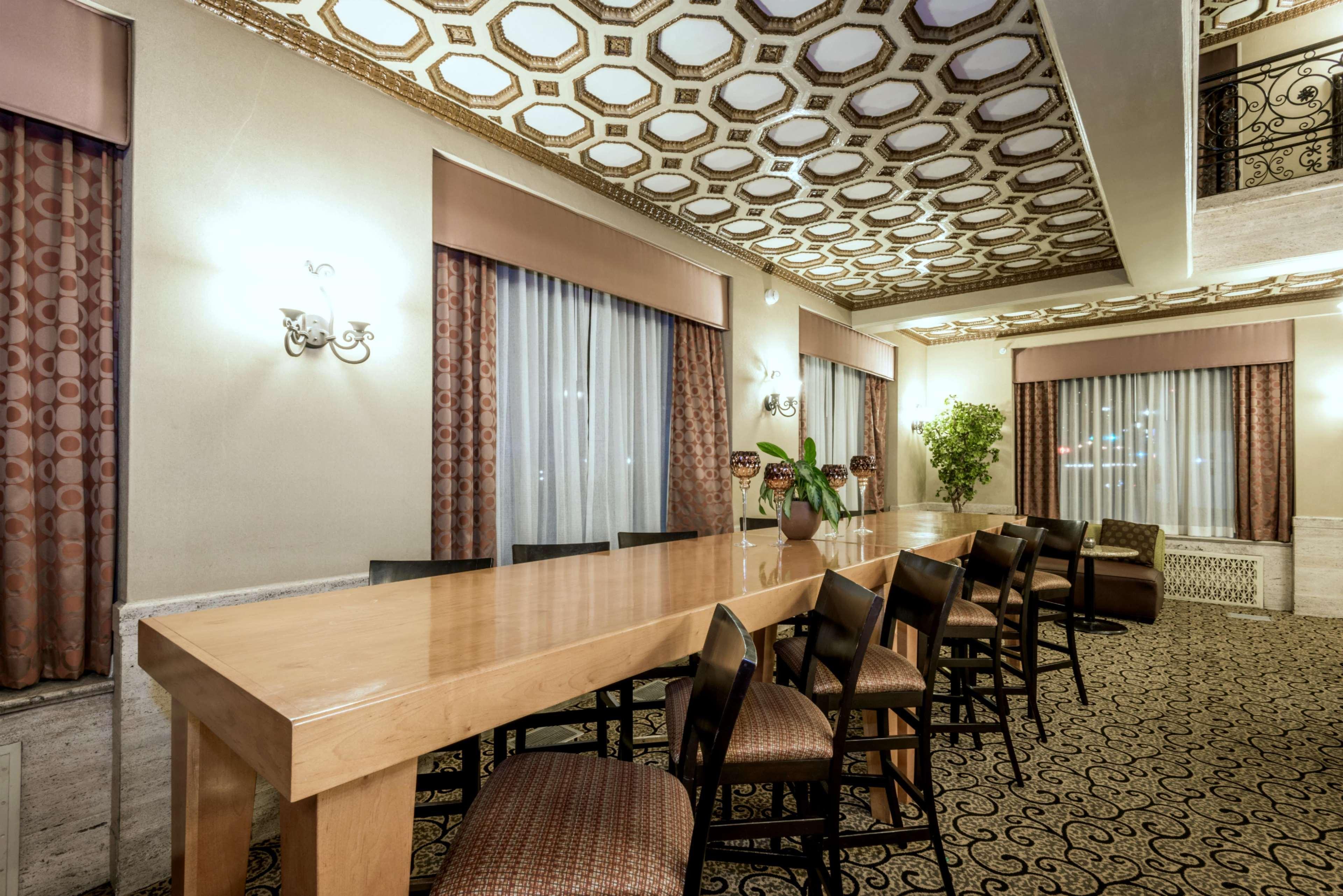 Hampton Inn & Suites Montgomery-Downtown Buitenkant foto