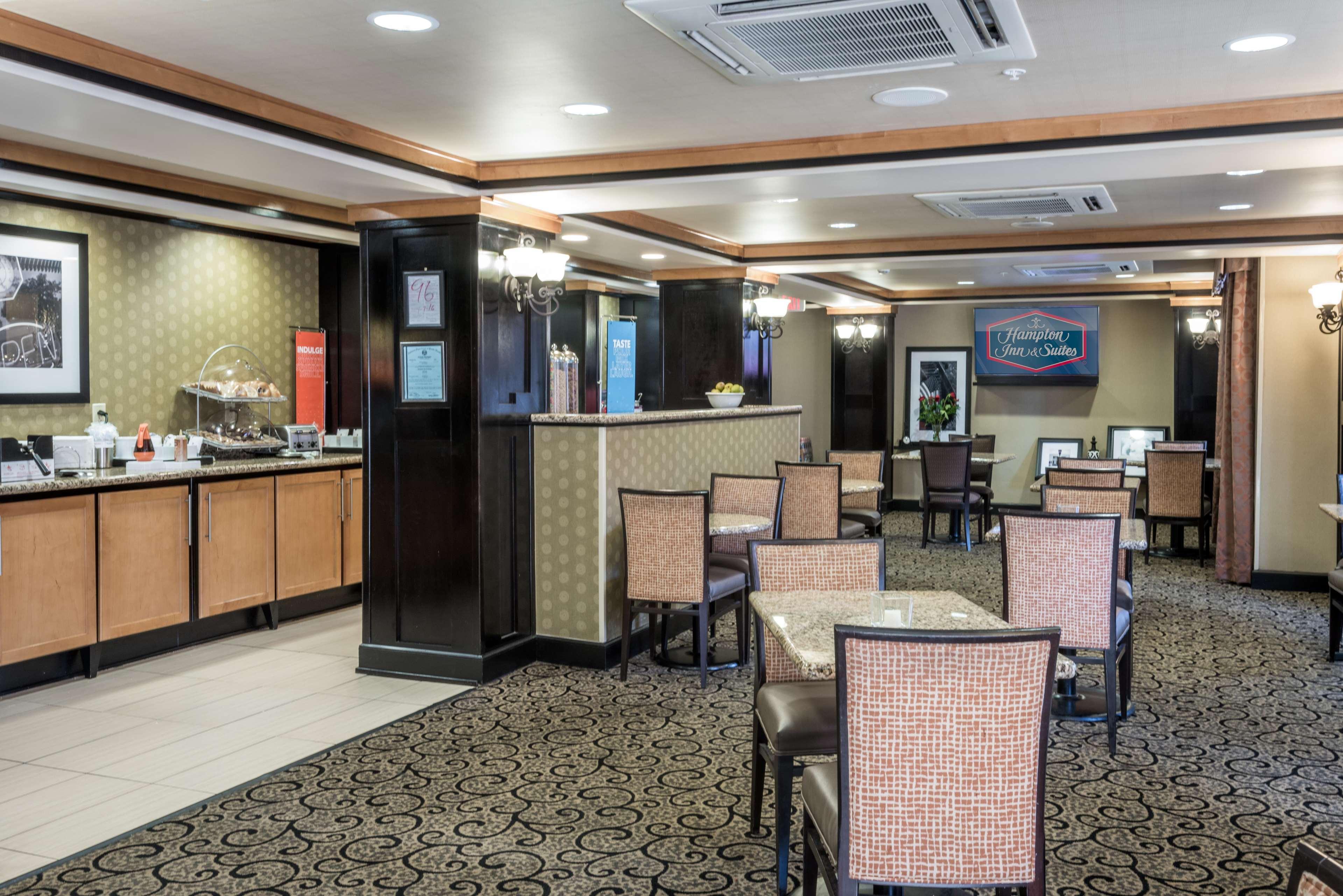 Hampton Inn & Suites Montgomery-Downtown Buitenkant foto