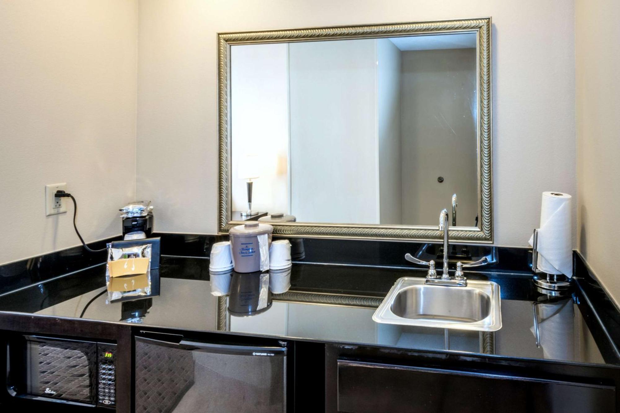 Hampton Inn & Suites Montgomery-Downtown Buitenkant foto